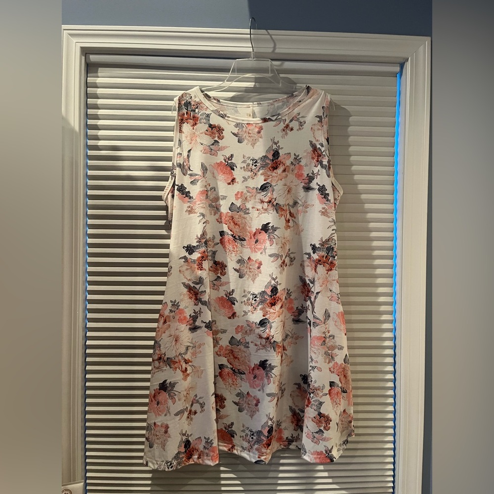 Cute White flower summer dress with pockets XXL